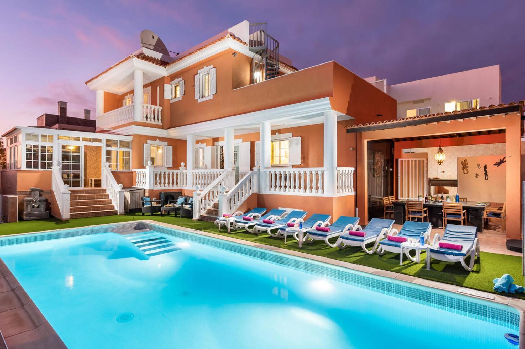Naranja With Private Heated Pool, Sea Views, Air Conditioning, Terrace, Itv And Bbc Channels, Wifi *